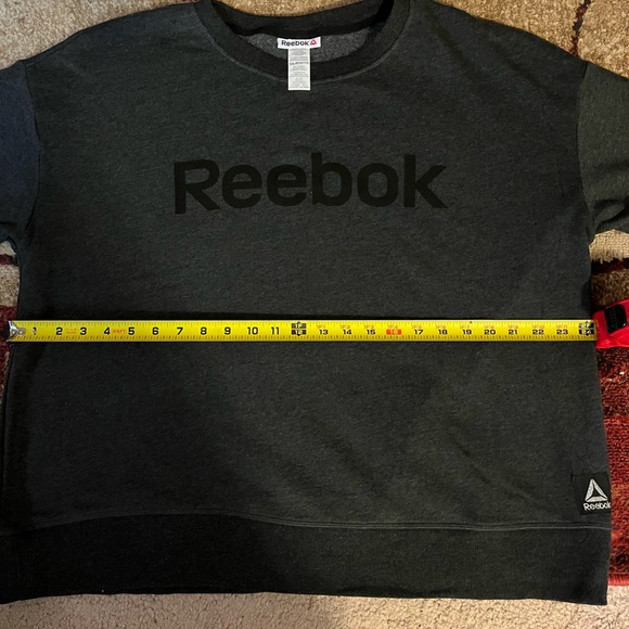 New XXL Woman’s Reebok Crew Sweatshirt, Dark Heather Gray - Picture 5 of 5